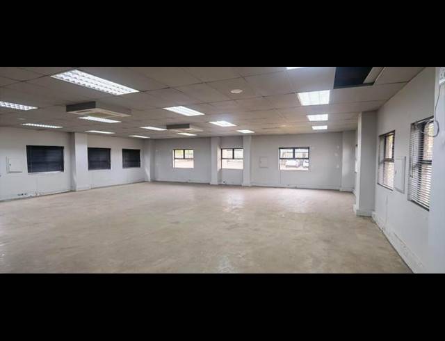 BUSINESS PROPERTY TO RENT IN ERASMUSKLOOF